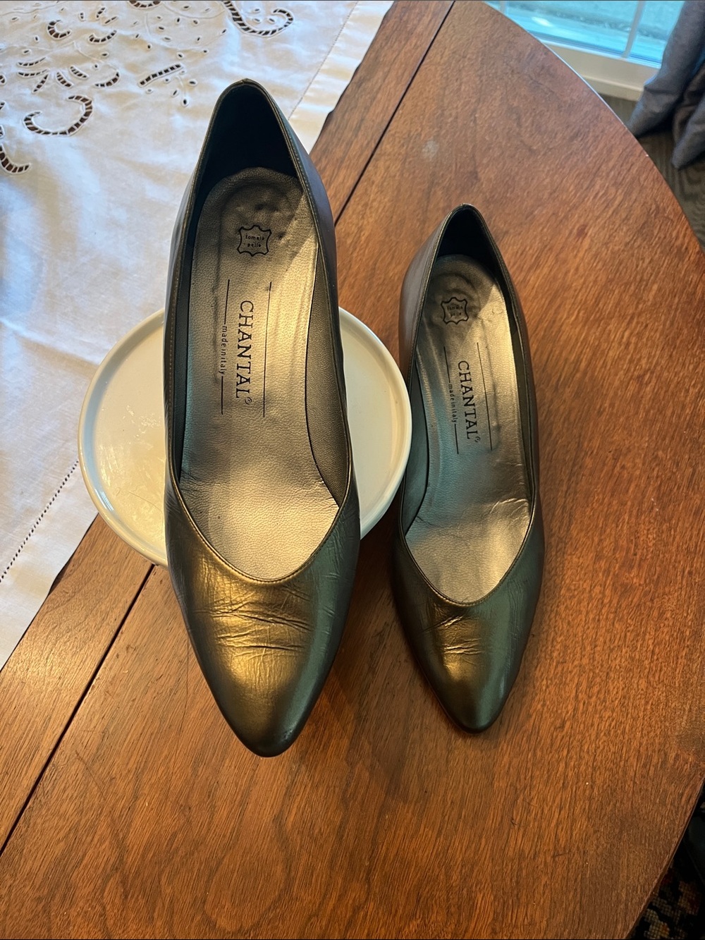 Womens Bronze Pointed-Toe Leather Heels